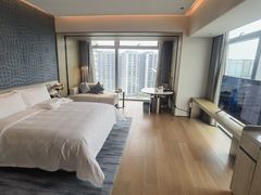 -深圳国际会展中心希尔顿酒店(前海华发冰雪世界店)