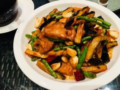 -老街坊美食汇(玉兰大街店)