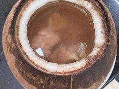 原只椰子炖走地鸡-達揚原味燉品(文明路店)