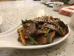 -兔行天下-鸿鹤鲜锅兔(中海国际店)