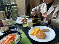 -成都保利公园皇冠假日酒店(熊猫基地店)