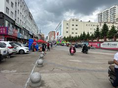 -解放路步行街                
