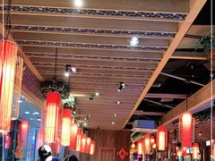 -野山舂·贵州现舂酸汤火锅(鸿通城店)