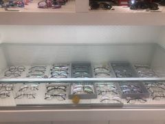 -明月眼镜(三坝店)