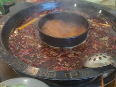 -黄潇洒老火锅(九眼桥宏济巷店)