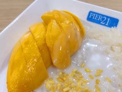 -Pier 21 (Terminal 21 Asok)