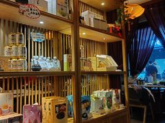 面包甜点陈列柜-一叶一世界·素食餐厅(锦华万达店)