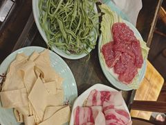 -肖肖酸萝卜鱼火锅(总店)