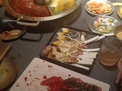 -晓宇重庆火锅(西安荟聚店)