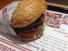 -The Habit Burger Grill 哈比特汉堡(爱琴海店)