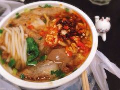-丫丫桂林米粉(学府店)