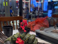 -刘姐啤酒鱼民族演艺餐厅(西街总店)