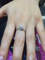 -威德钻石-克拉钻大本营(南京东路店)