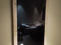 -深圳隐秀山居酒店
