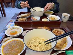 -百年老字号·观振兴蟹黄面·三虾面·苏式面(观前街富仁坊巷店)