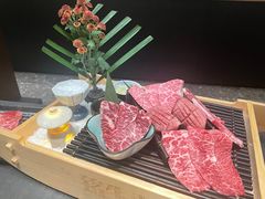 -铭牛烧肉·和牛海鲜自助(高新月牙湖店)