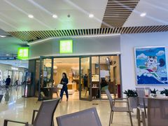 门面-奈雪的茶(花城汇中区PRO店)