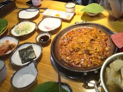 -红辣椒八爪鱼特色韩国料理专门店(远景路旗舰店)