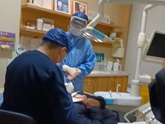-上海仁爱医院口腔科 · 种植