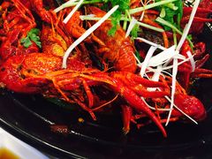 -虾弄弄海派小龙虾·牛羊蝎子火锅