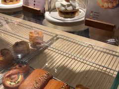 -VERIE BAKEHOUSE