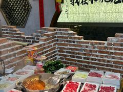 -来龍儿鲜切牛肉自助老火锅