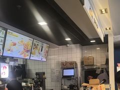 -麦当劳(假日广场店)