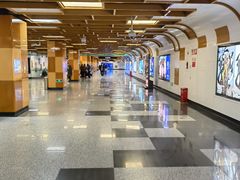 -南京西路(地铁站)