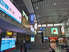 -岳阳东站
