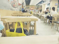 大堂-江城燕子大排档(江汉路步行街店)