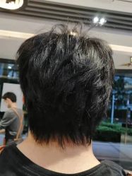 -首脑美发沙龙