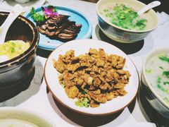 -丁里羊肉小镇(天鹅湖总店)