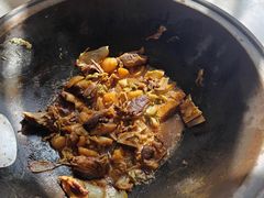 -粘豆包柴火铁锅炖