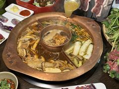 -滇釜火锅·能喝汤的火锅(车公庄店)