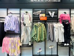 -百年港湾奥特莱斯(香炉礁店)