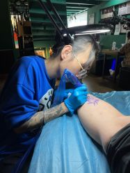 -鬼手纹身小鬼店