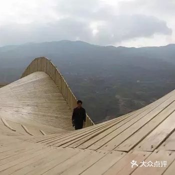 云南双河村公共图书馆的装修