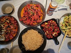 -巴厘龙虾·榜首油焖大虾(音乐学院·沿江酒馆店)