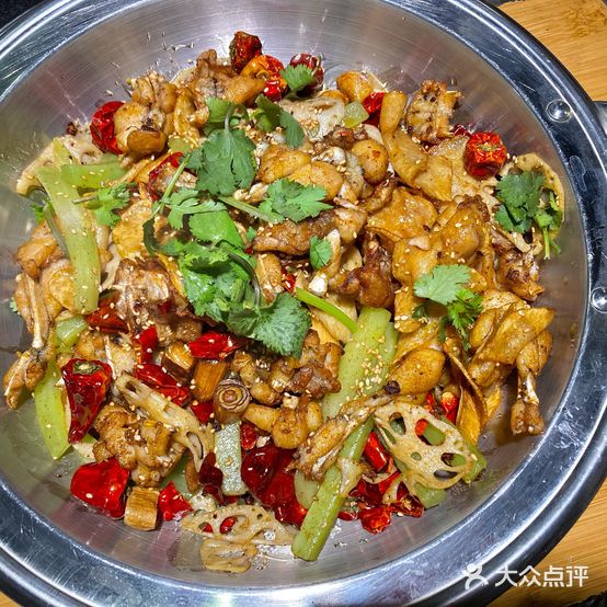 唧唧哇哇干锅店(巨龙路店)