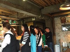 等位区-仙峰天然面包(迎宾路店)