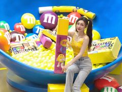 -m豆巧克力世界(上海世茂广场店)