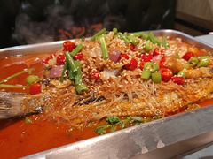 -鸣记脆皮烤鱼(岐山路店)