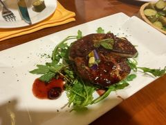 红酒黑车厘子香醋煎鹅肝-申德勒加油站西餐厅(日坛路总店)