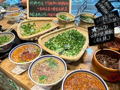 -云阿蛮云南生烫牛肉米线(奉贤路店)