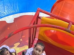 -嘿哟动霸CHUA·新潮玩运动娱乐中心·蹦床滑冰团建乐园
