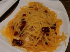 酸辣土豆丝-清真·玛丽亚新疆菜主题餐厅(浙江中路店)