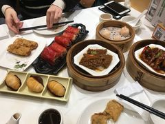 榴莲千丝酥-稻香酒家·34年老字号·港式粤菜(汉街店)