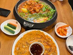 -喇喇排骨火锅·传统韩式脊骨汤(望京西园总店)
