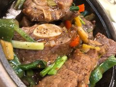 石锅牛仔骨-东四民芳餐厅(世茂工三店)