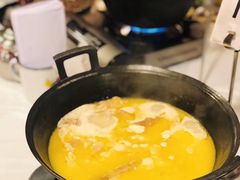 -鲜入围煮花胶鸡海鲜火锅